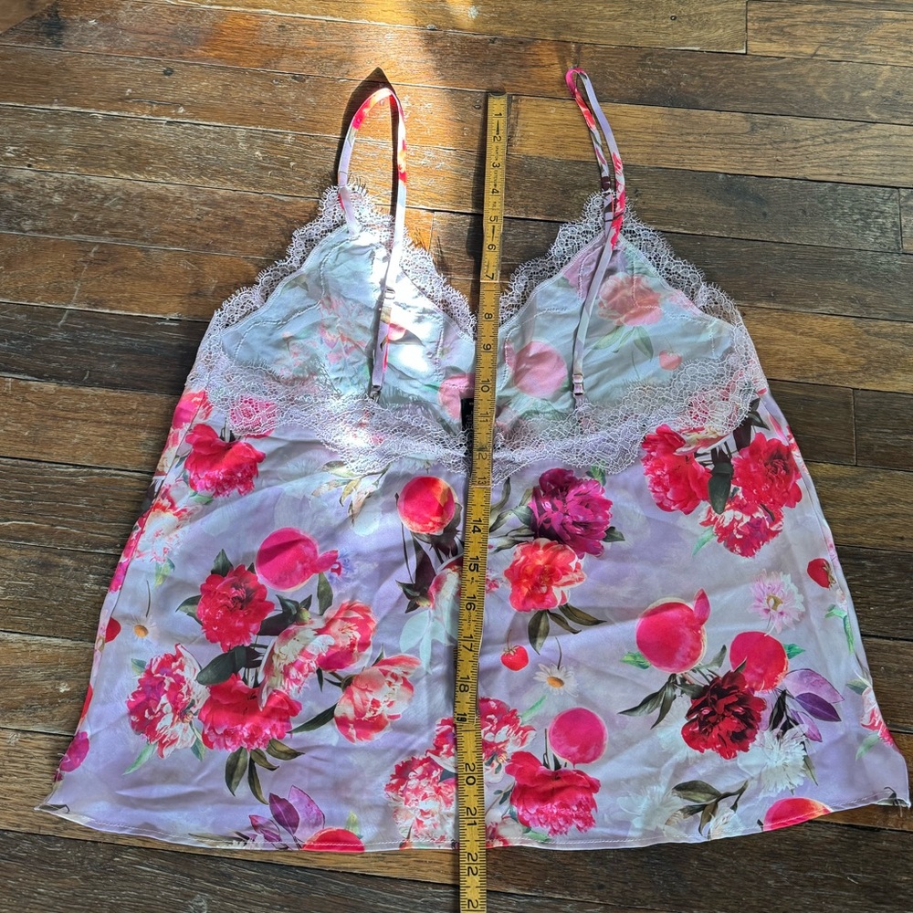 Silky Floral Lace-Trim Satin Cami Tank Top - Pink Lilac - Picture 8 of 11